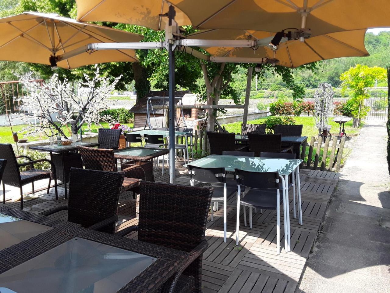 Hotel Le Jardin Du The Bord De La Meuse Namur  Exterior foto